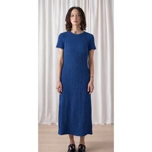 Ali Golden Textured T-Shirt Dress Short Sleeves Maxi Mini Blue Small Minimalist